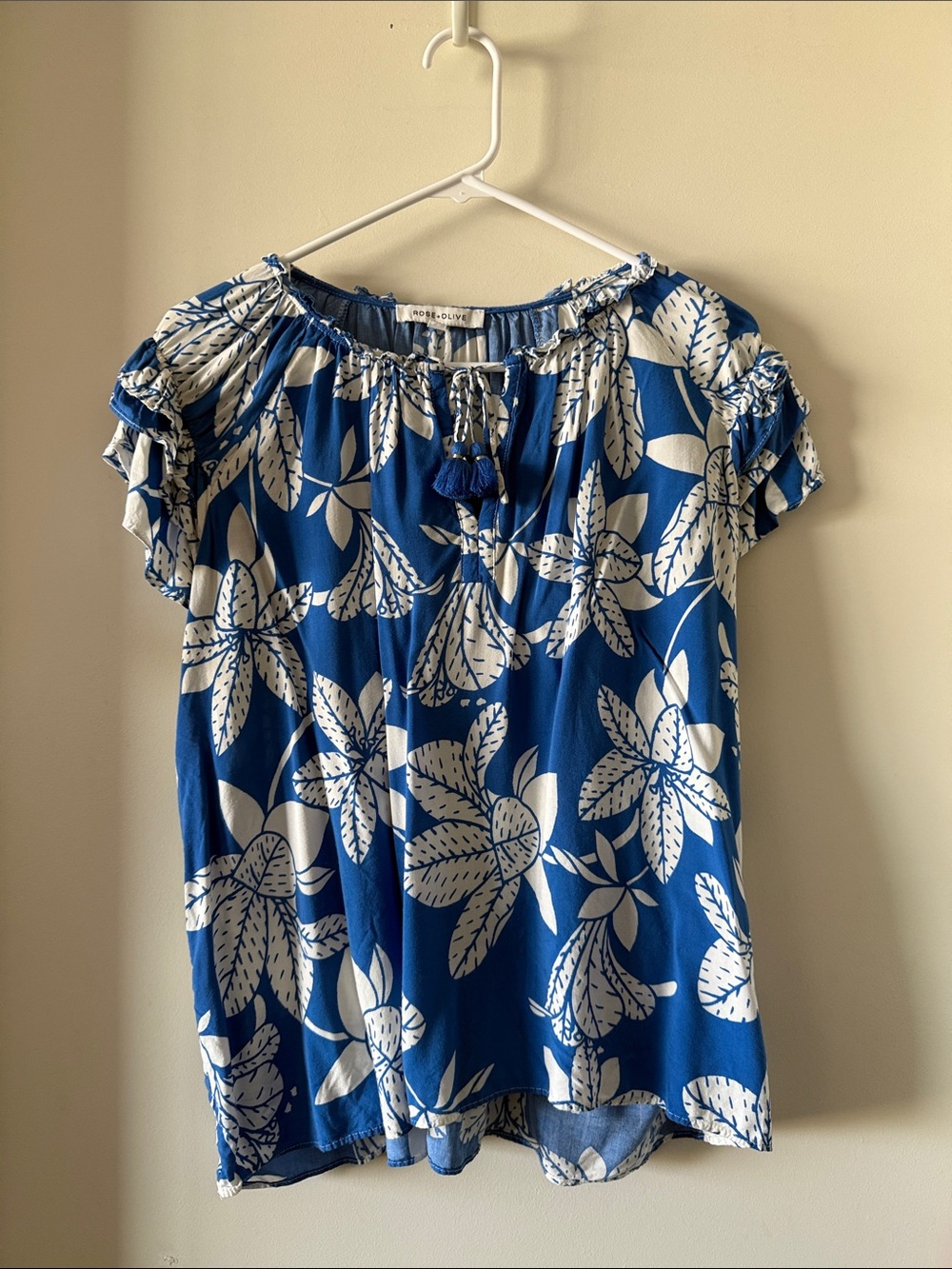Rose + Olive Fluttersleeve Top